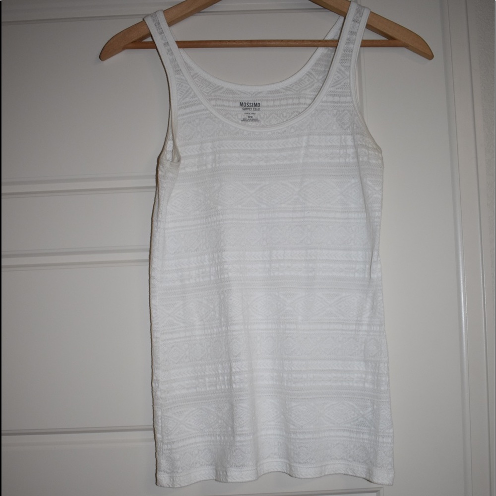 Textured white tank top